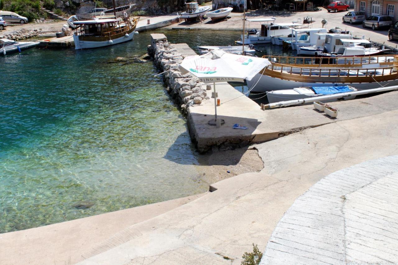 Apartments With A Parking Space Sali, Dugi Otok - 8172 外观 照片