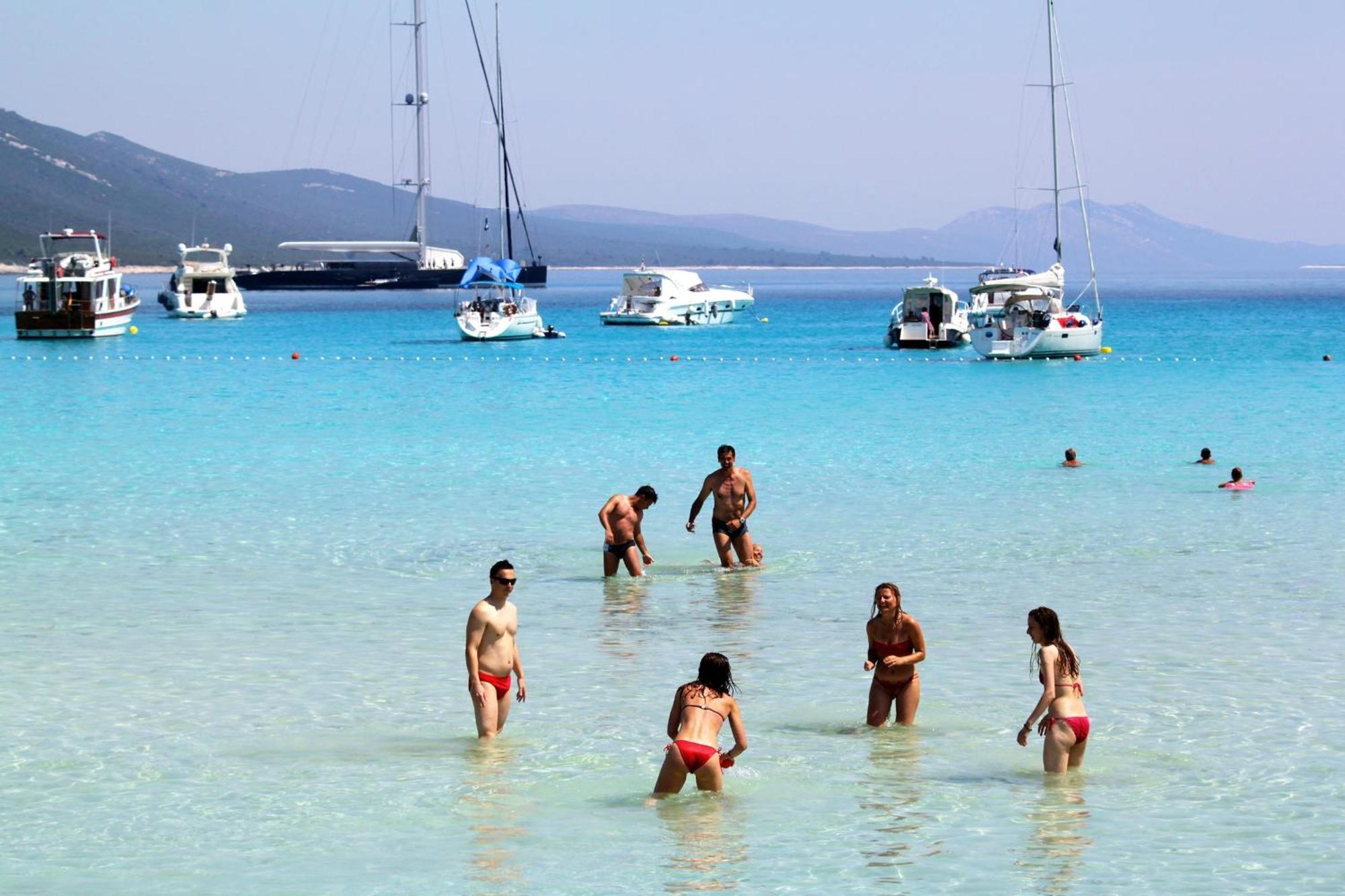 Apartments With A Parking Space Sali, Dugi Otok - 8172 外观 照片